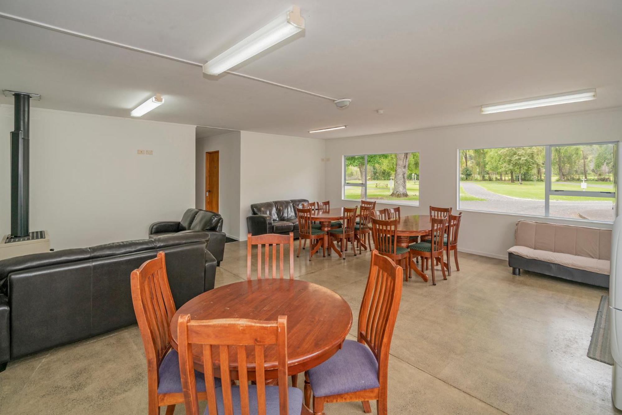 Coromandel Shelly Beach Top 10 Holiday Park Bagian luar foto