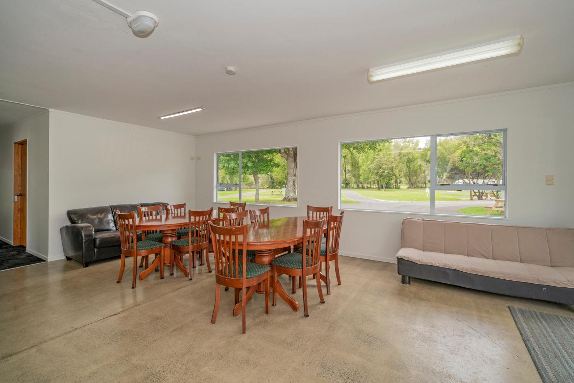 Coromandel Shelly Beach Top 10 Holiday Park Bagian luar foto
