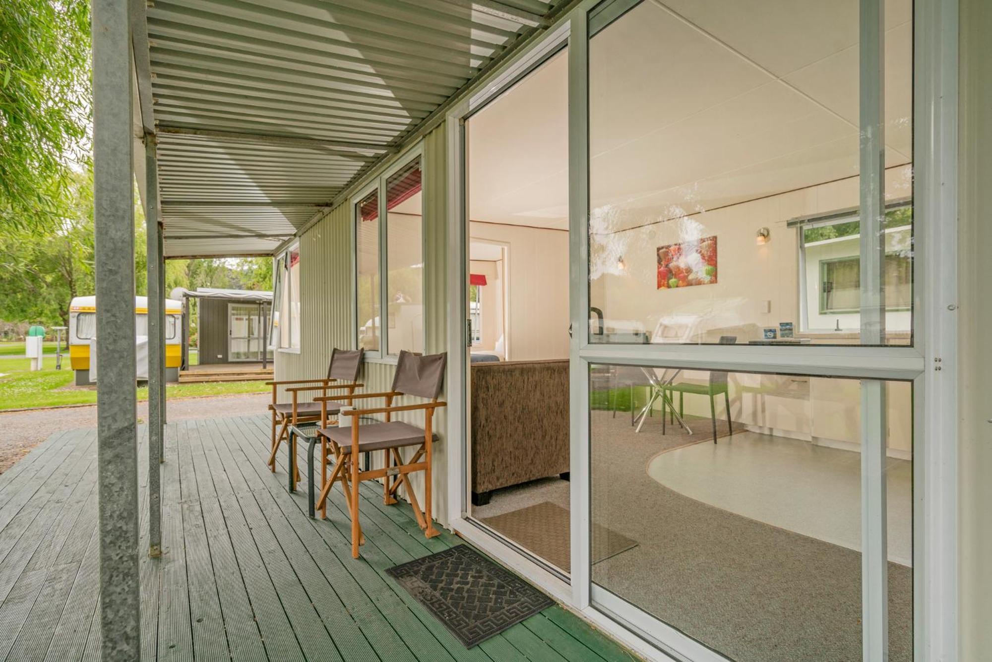 Coromandel Shelly Beach Top 10 Holiday Park Bagian luar foto