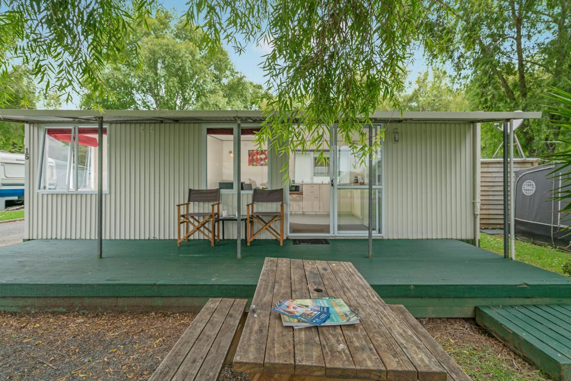 Coromandel Shelly Beach Top 10 Holiday Park Bagian luar foto