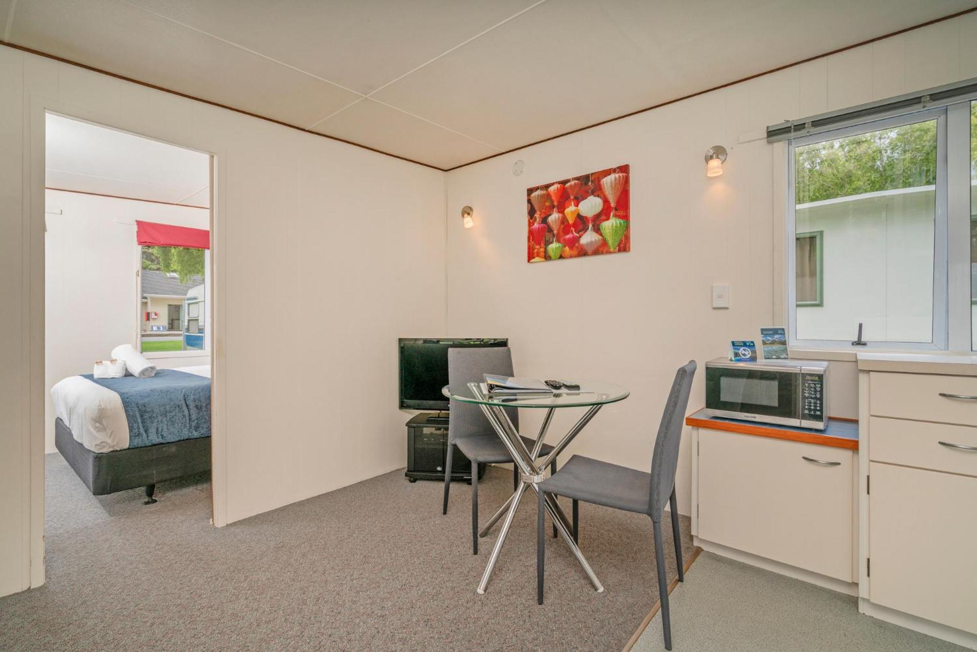 Coromandel Shelly Beach Top 10 Holiday Park Bagian luar foto
