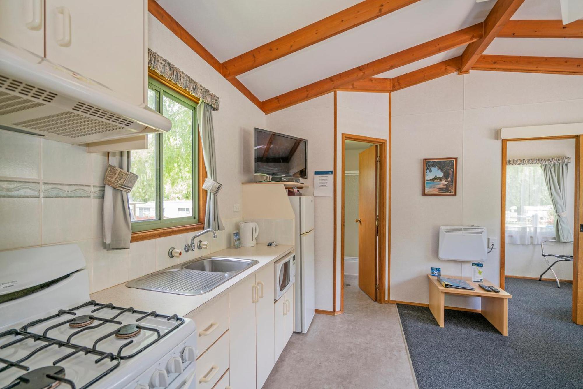 Coromandel Shelly Beach Top 10 Holiday Park Bagian luar foto