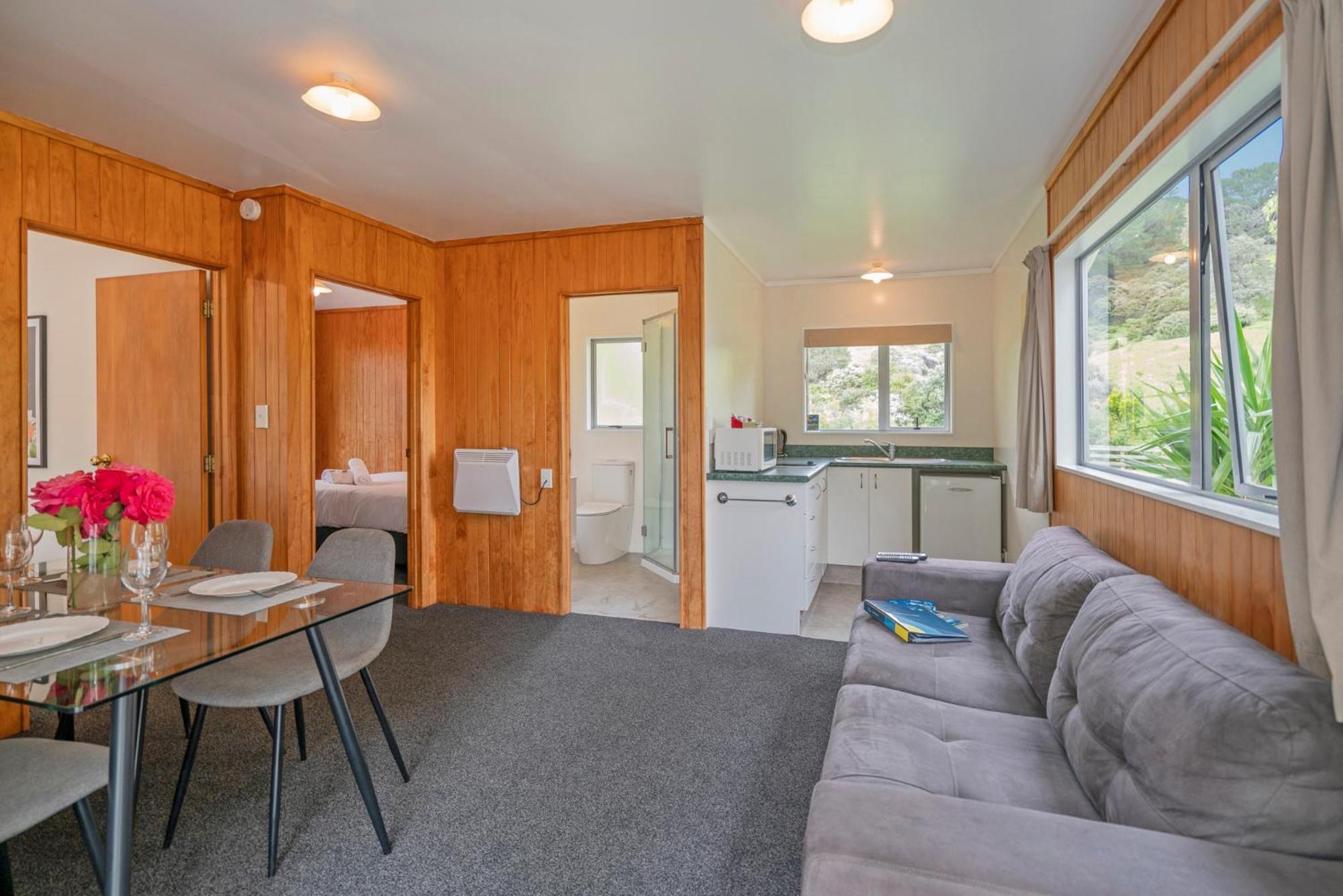 Coromandel Shelly Beach Top 10 Holiday Park Ruang foto