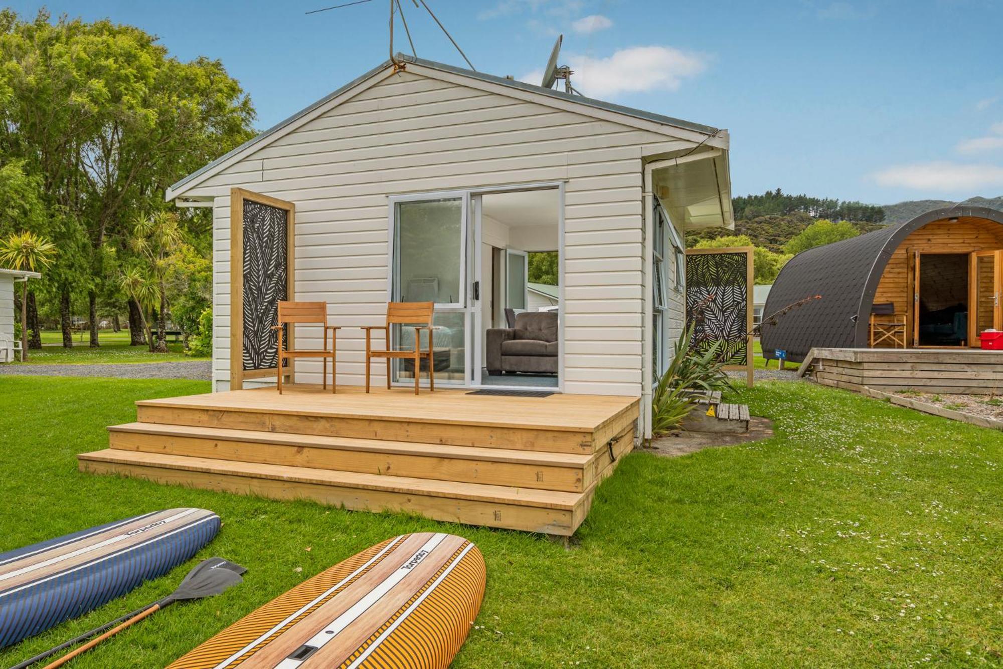 Coromandel Shelly Beach Top 10 Holiday Park Ruang foto