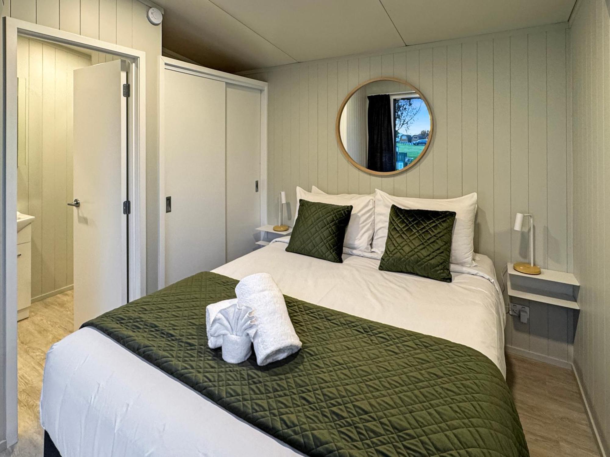 Coromandel Shelly Beach Top 10 Holiday Park Bagian luar foto